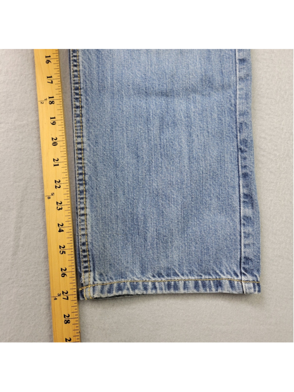 Levi's 569 Jeans Boys Size 14 Reg Blue Denim Light Wash 27X27 Loose Straight - Picture 5 of 11